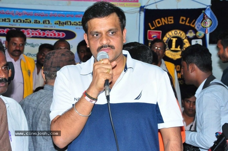 Saakshyam Movie Success Tour at Nalgonda - 15 / 32 photos