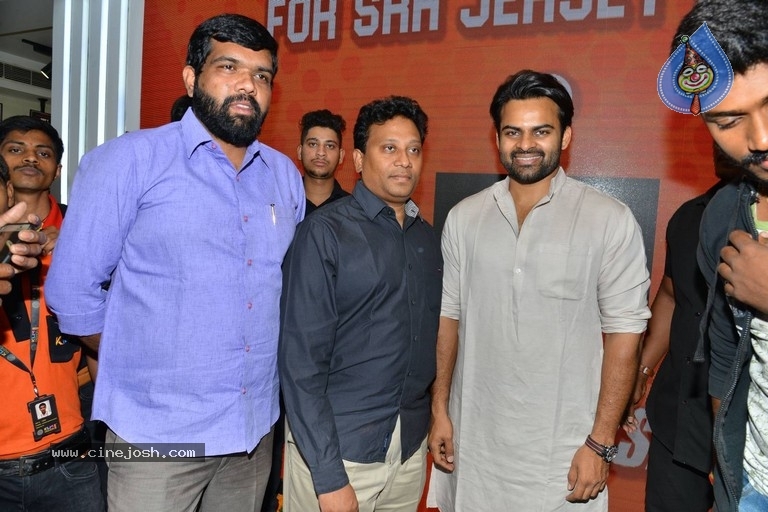 Sai Dharam Tej Launches Sunrisers Hyderabad T Shirt  - 8 / 34 photos