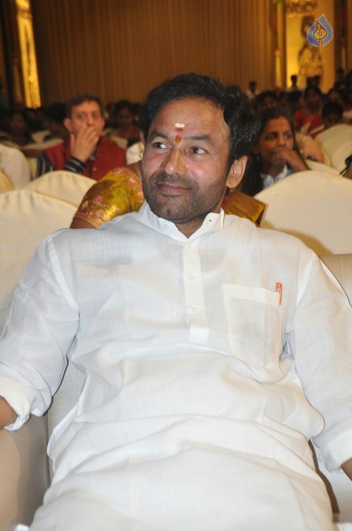 Sai Rajesh and Divya Wedding Photos - 21 / 82 photos