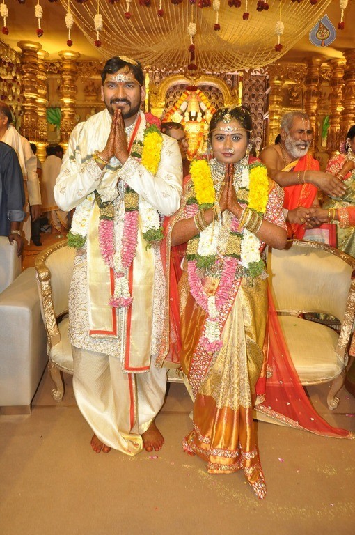Sai Rajesh and Divya Wedding Photos - 66 / 82 photos