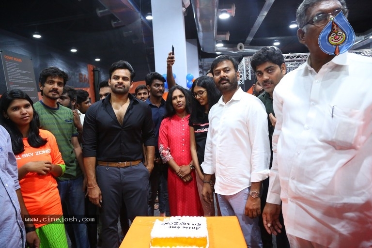 Sai Tej Opens SkyZone Hyderabad At AMB Gachibowli  - 9 / 15 photos