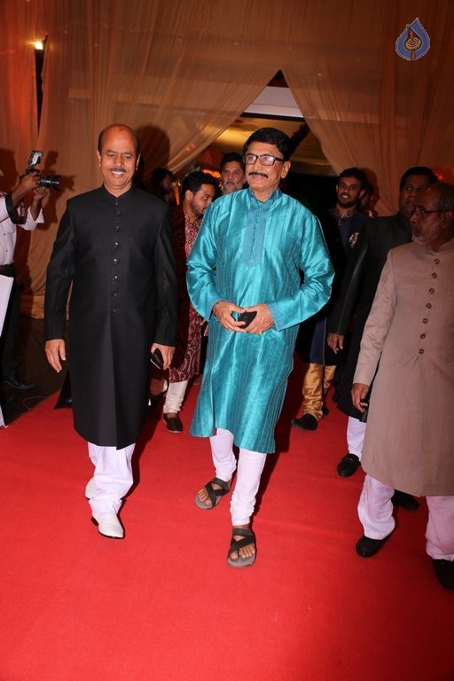 Saif Khalid Shareef Wedding Photos - 38 / 144 photos