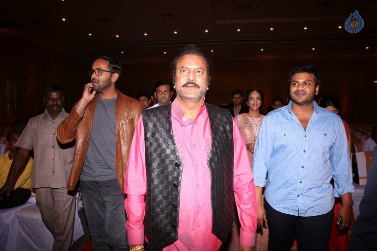 Saif Khalid Shareef Wedding Photos - 51 / 144 photos