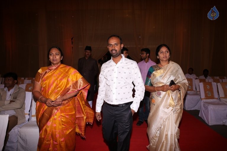 Saif Khalid Shareef Wedding Photos - 97 / 144 photos