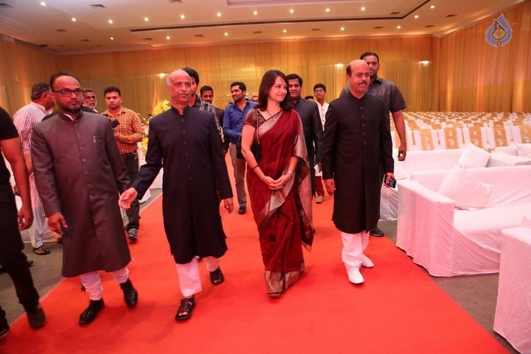 Saif Khalid Shareef Wedding Photos - 144 / 144 photos