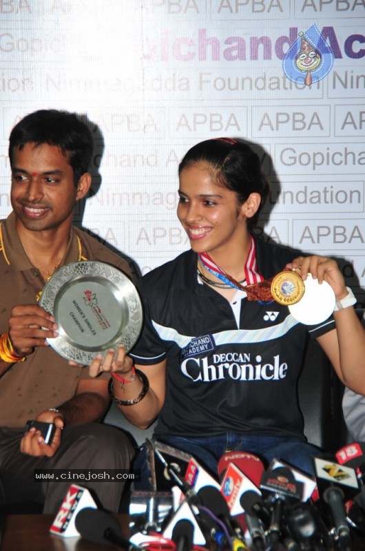 Saina Nehwal Press Meet at Gopichand Academy - 9 / 50 photos