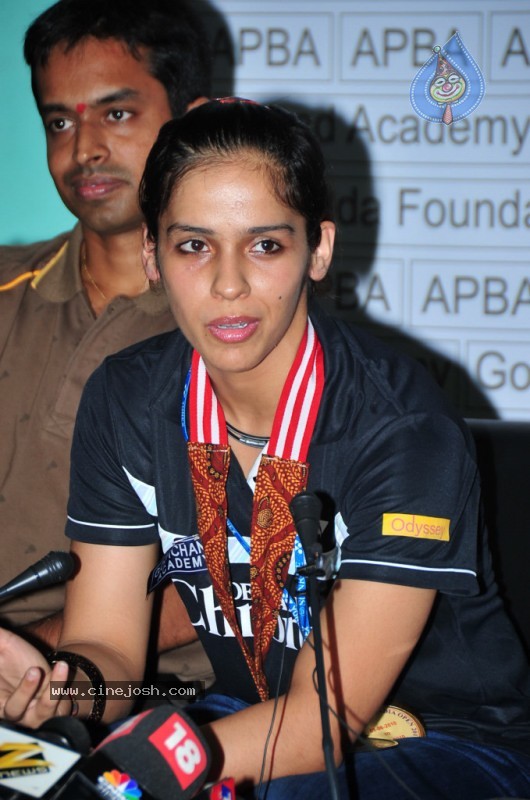 Saina Nehwal Press Meet at Gopichand Academy - 49 / 50 photos