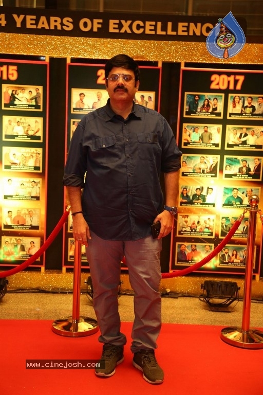 Sakshi Excellence Awards 2018 - 31 / 40 photos