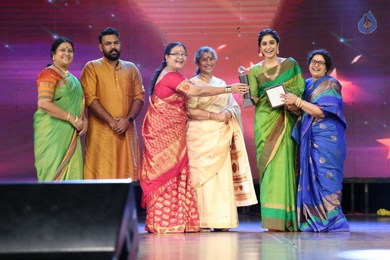 Sankarabharanam Awards 2017 - 34 / 63 photos