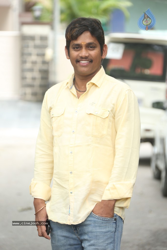 Santhosh Srinivas Stills - 33 / 66 photos