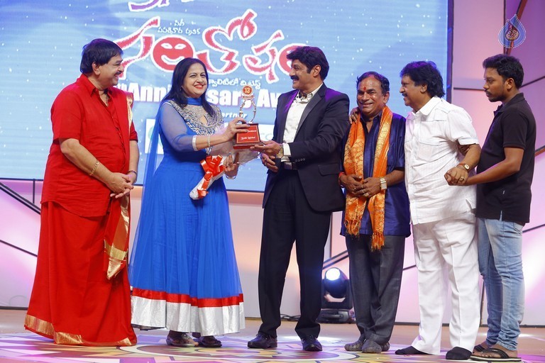 Santosham 13th Anniversary South Indian Film Awards  - 44 / 120 photos