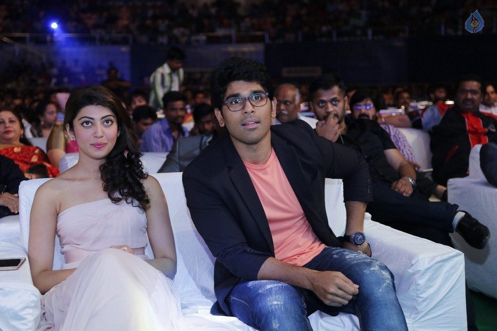 Santosham South India Film Awards 2016 Photos - 25 / 91 photos