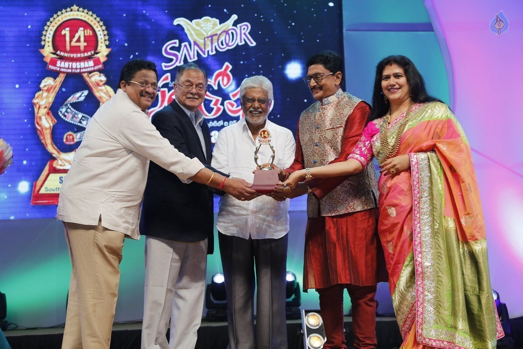 Santosham South India Film Awards 2016 Photos - 27 / 91 photos