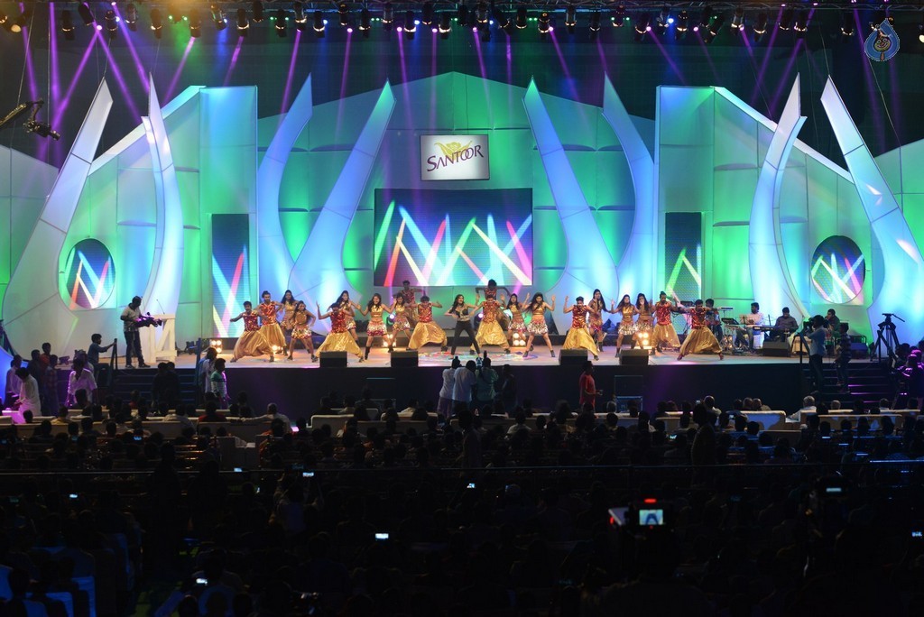 Santosham South India Film Awards 2016 Photos - 40 / 91 photos