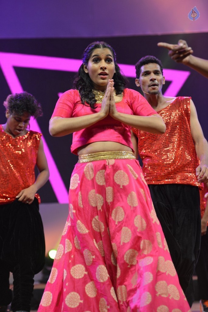 Santosham South India Film Awards 2016 Photos - 70 / 91 photos