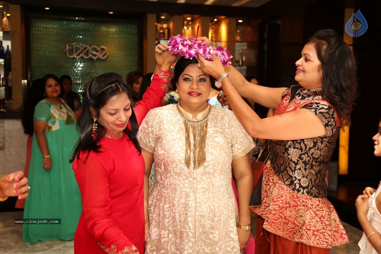 Sashi Nahata 25th Wedding Anniversary - 14 / 128 photos