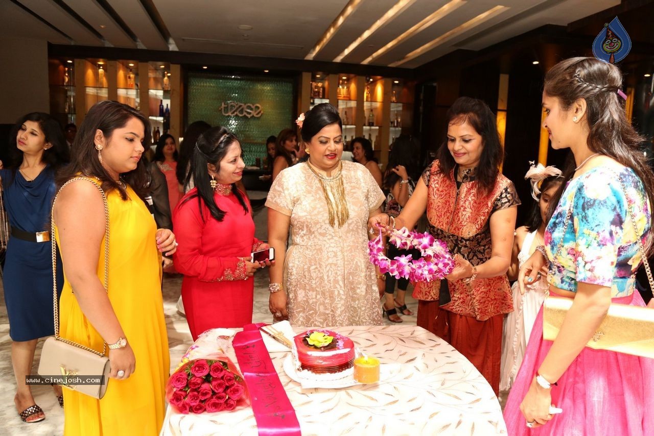 Sashi Nahata 25th Wedding Anniversary - 32 / 128 photos