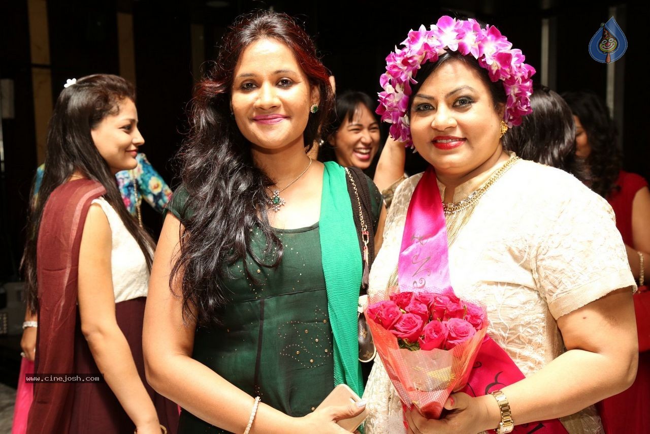 Sashi Nahata 25th Wedding Anniversary - 44 / 128 photos