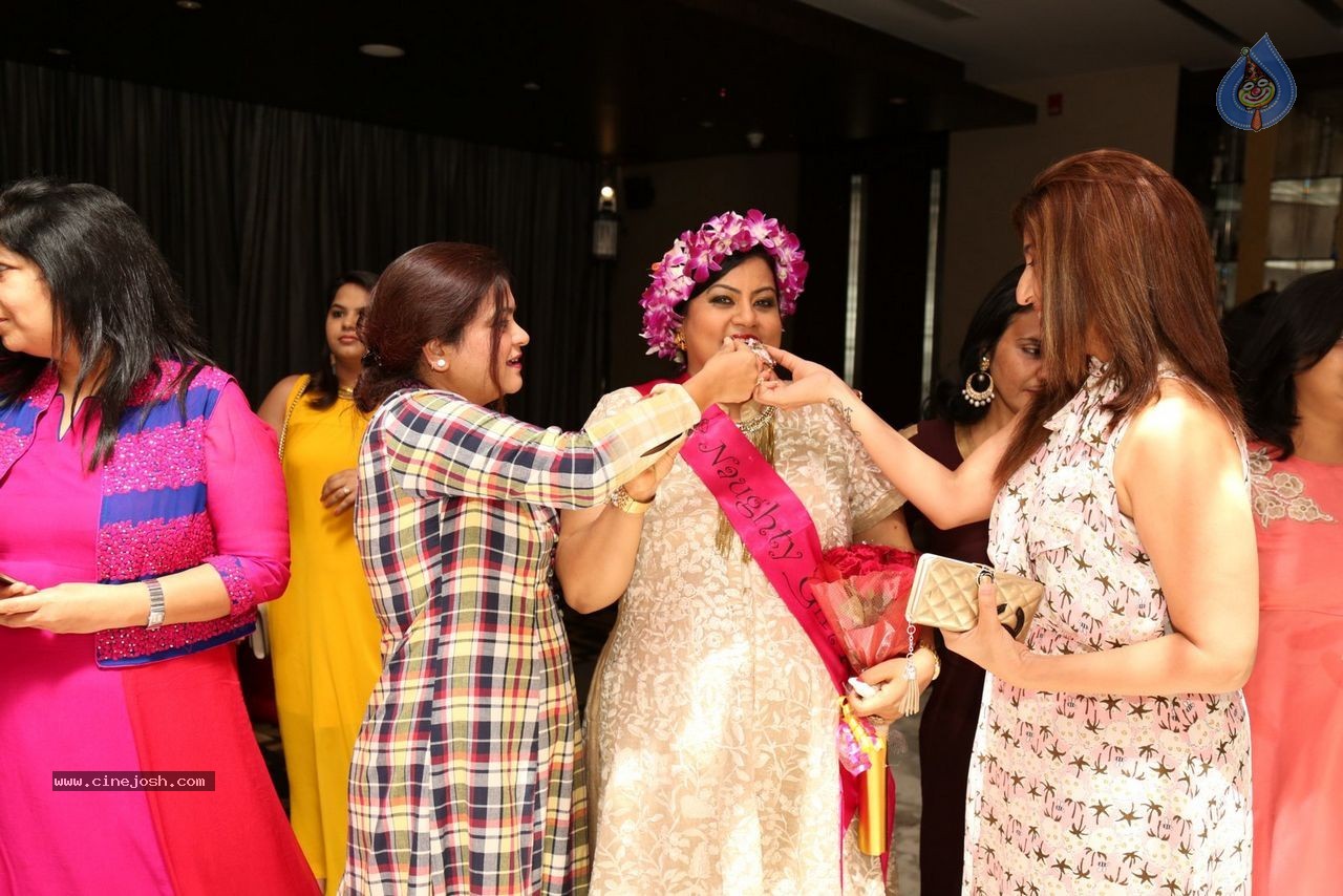 Sashi Nahata 25th Wedding Anniversary - 53 / 128 photos