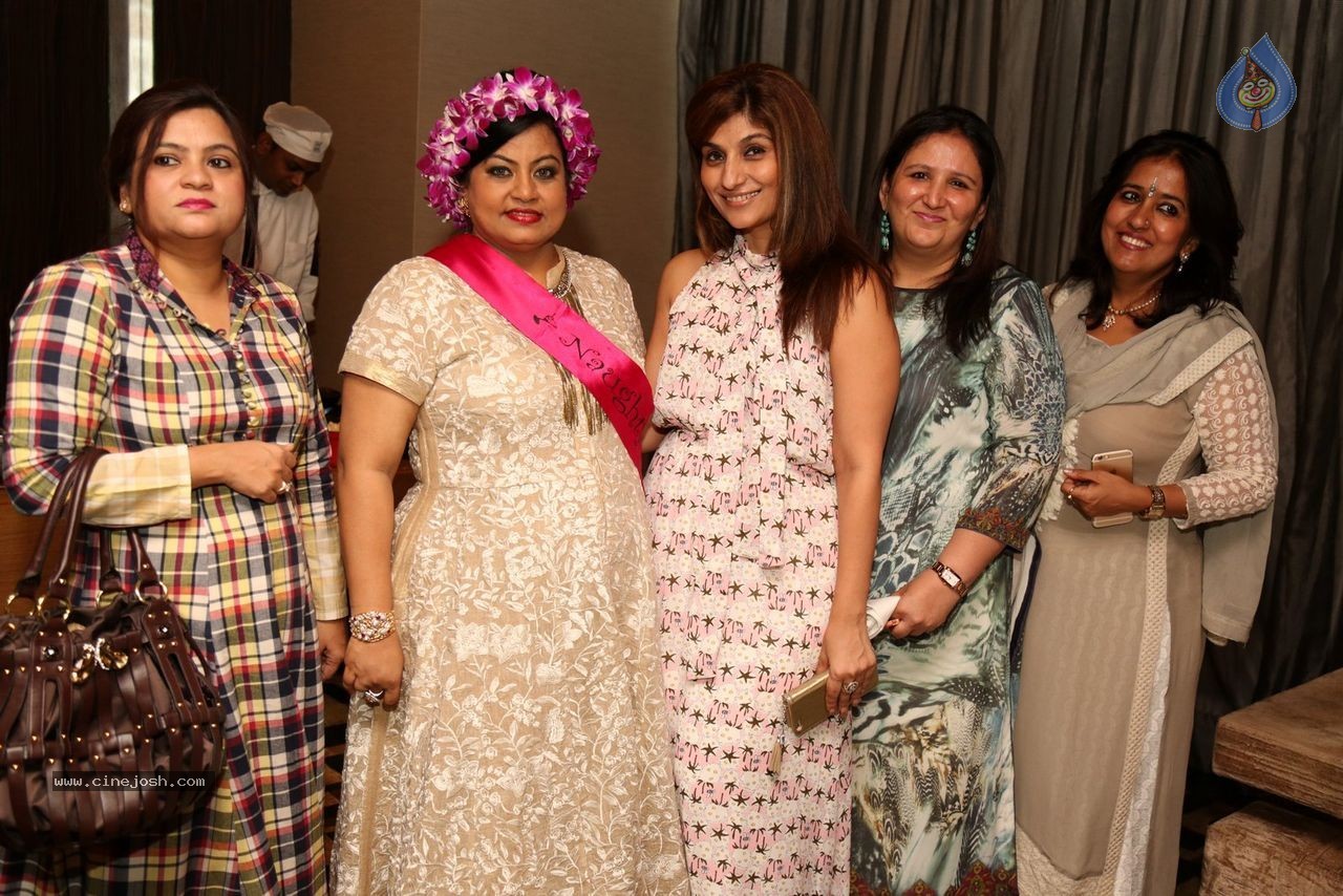 Sashi Nahata 25th Wedding Anniversary - 74 / 128 photos