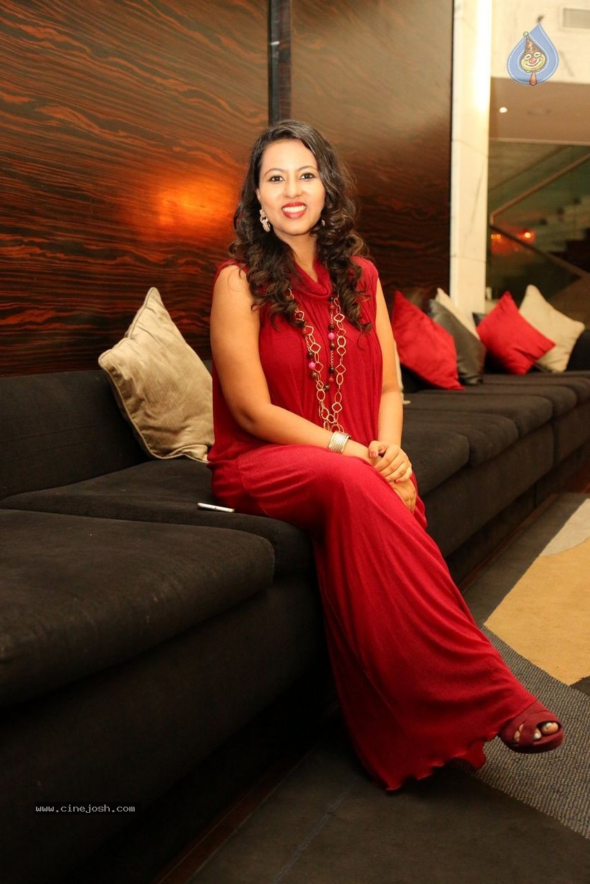 Sashi Nahata 25th Wedding Anniversary - 118 / 128 photos