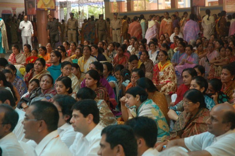 Sathya Sai Baba Condolences Photos - 51 / 109 photos
