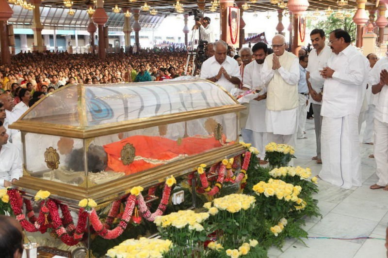 Sathya Sai Baba Maha Samadhi Photos - 11 / 59 photos