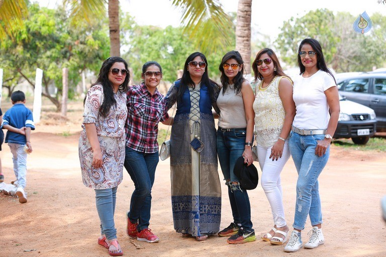 SEAT-Finecab Cricket Tournament 2017 - 39 / 84 photos