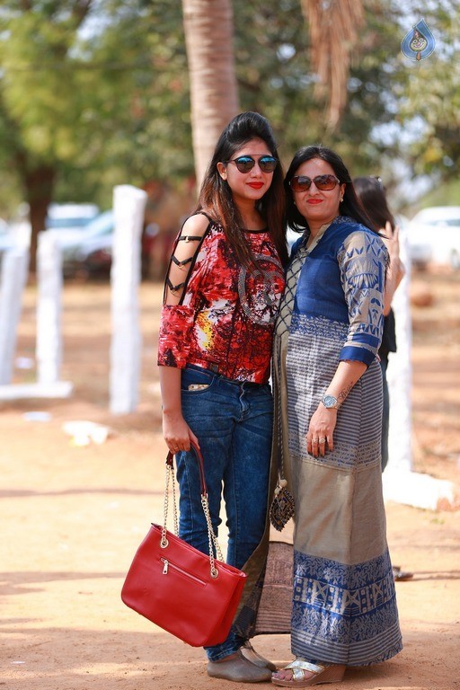 SEAT-Finecab Cricket Tournament 2017 - 41 / 84 photos