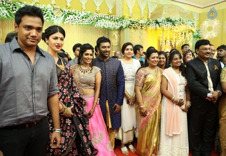 Shanthnu and Keerthi Wedding Reception Photos - 20 / 126 photos