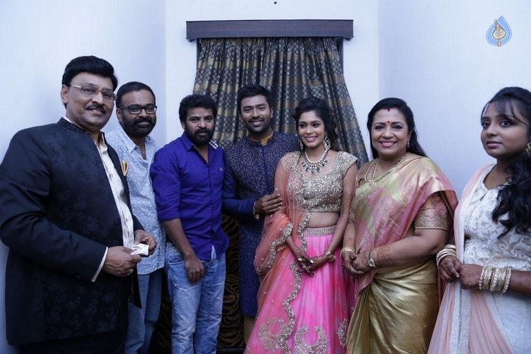 Shanthnu and Keerthi Wedding Reception Photos - 105 / 126 photos