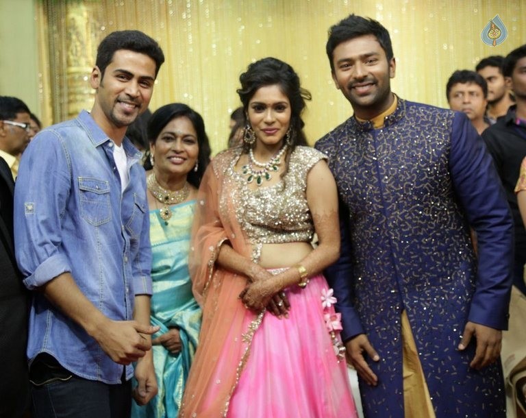 Shanthnu and Keerthi Wedding Reception Photos - 119 / 126 photos