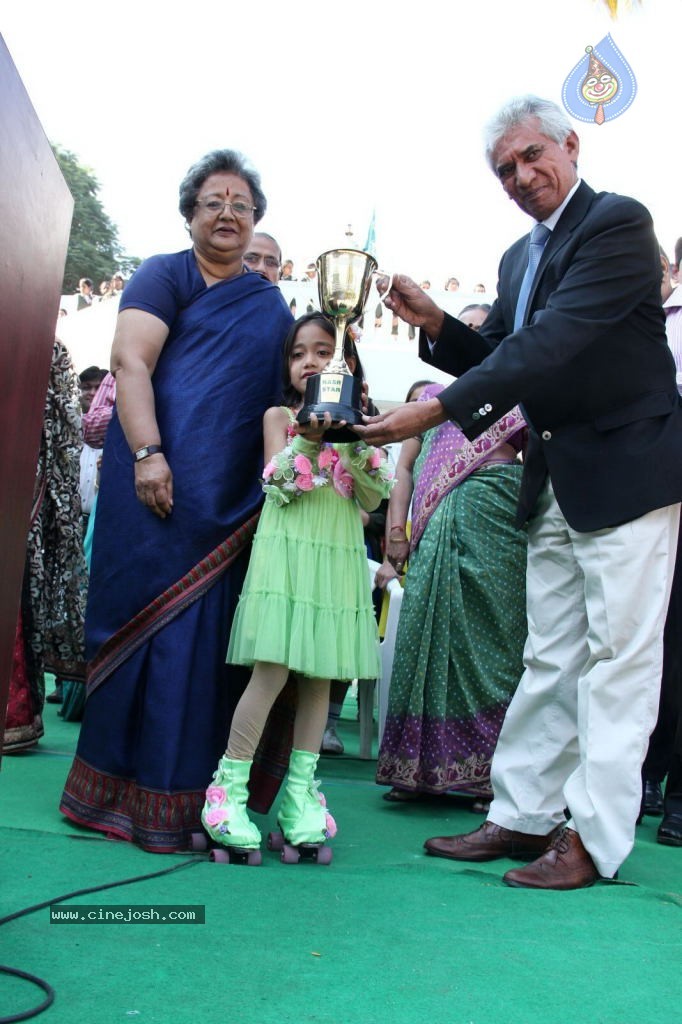 Shiksha Sagar Shah India Book of Records Event - 67 / 116 photos