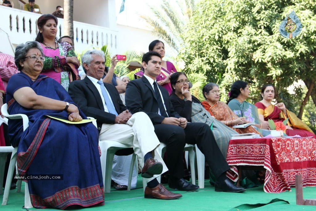 Shiksha Sagar Shah India Book of Records Event - 100 / 116 photos