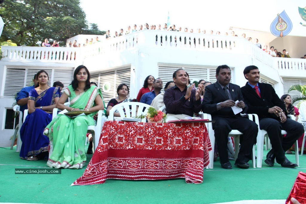 Shiksha Sagar Shah India Book of Records Event - 109 / 116 photos