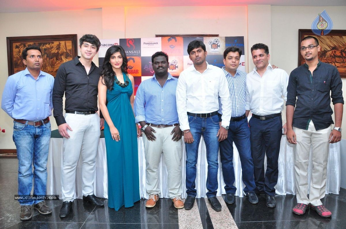 Shruti Hassan Launches Gabbar Game - 23 / 69 photos
