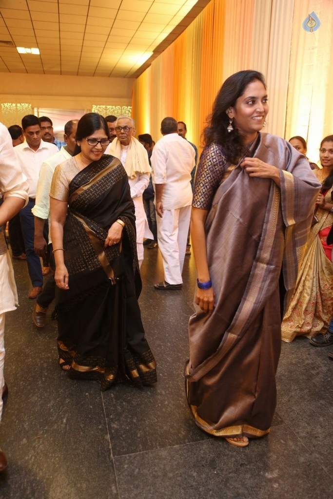 Shyam Prasad Reddy Daughter Wedding Photos 1 - 36 / 123 photos