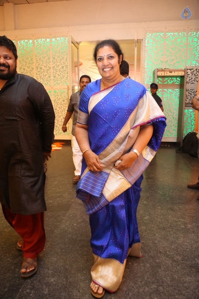 Shyam Prasad Reddy Daughter Wedding Photos 1 - 96 / 123 photos