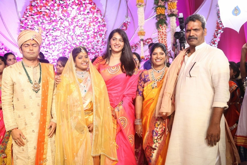 Shyam Prasad Reddy Daughter Wedding Photos 3 - 43 / 84 photos
