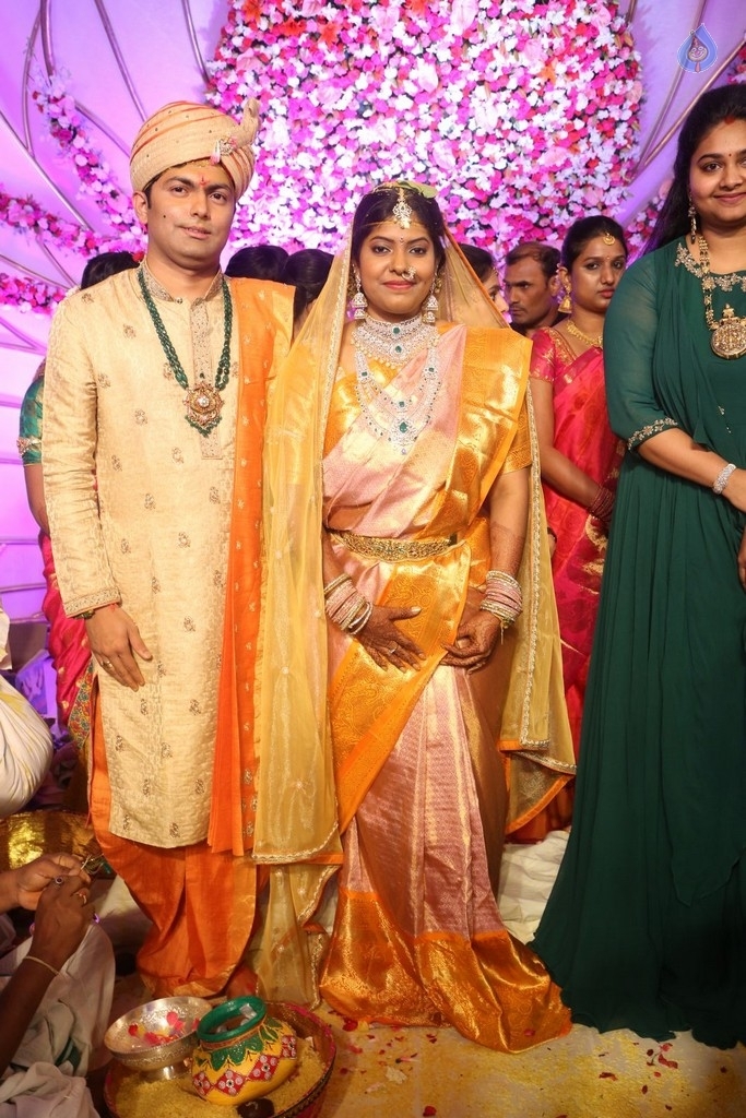 Shyam Prasad Reddy Daughter Wedding Photos 3 - 44 / 84 photos