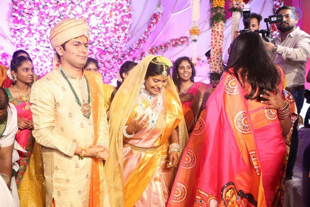 Shyam Prasad Reddy Daughter Wedding Photos 3 - 56 / 84 photos