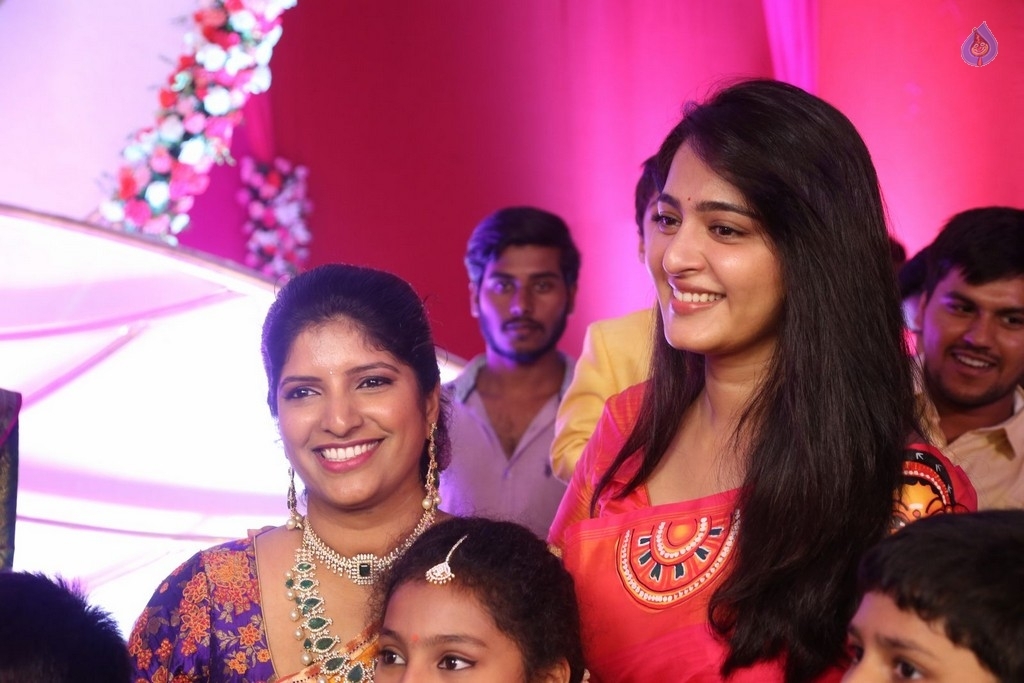 Shyam Prasad Reddy Daughter Wedding Photos 3 - 59 / 84 photos