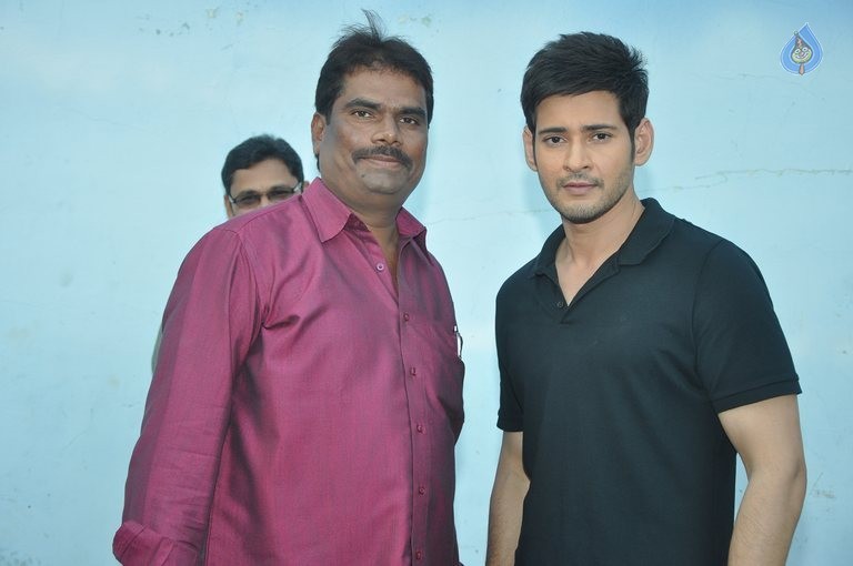Siddhapuram People Meets Mahesh Babu - 3 / 5 photos