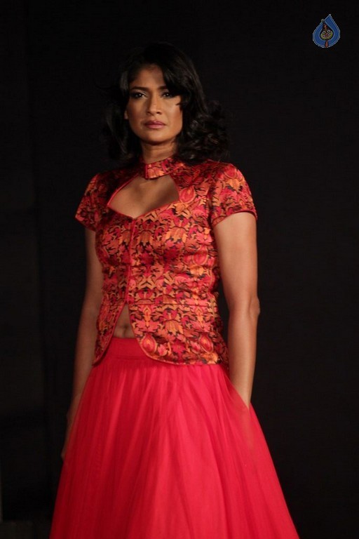 Sidney Sladen 2015 Breakaway Fashion Show - 4 / 73 photos