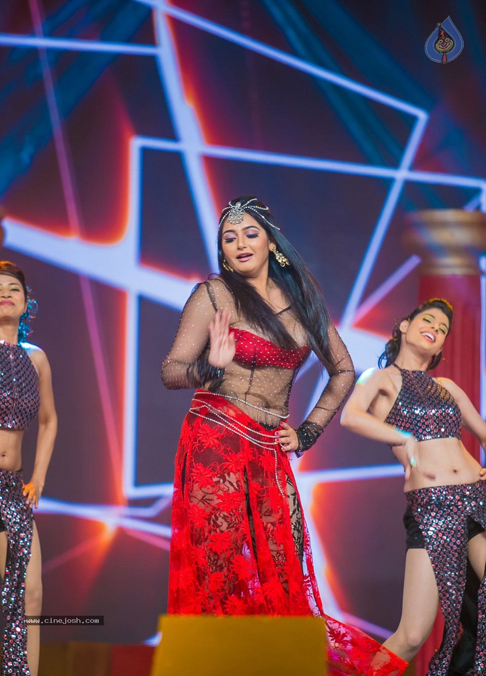 SIIMA 2013 Awards Day2 Photos 01 - 153 / 153 photos