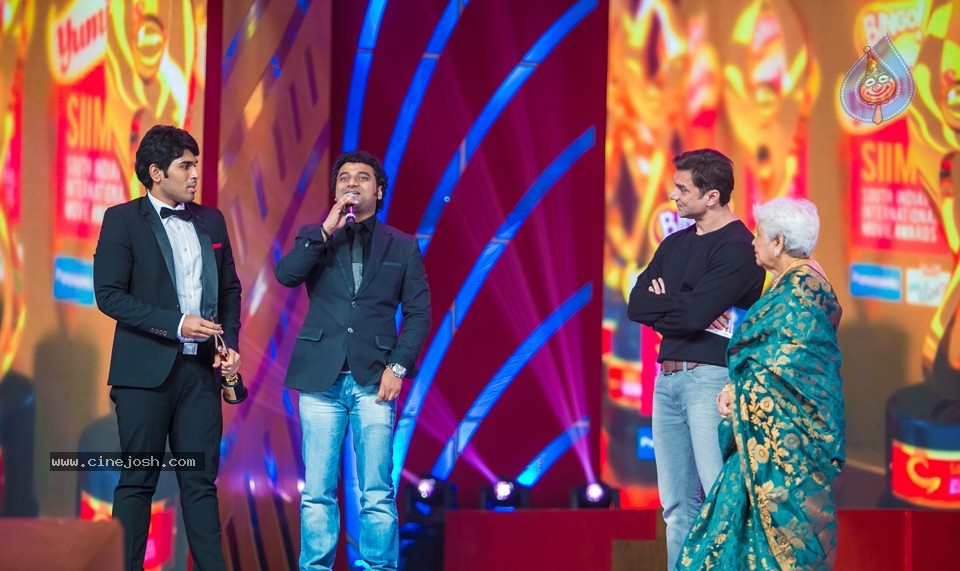 SIIMA 2013 Awards Day2 Photos 02 - 37 / 156 photos