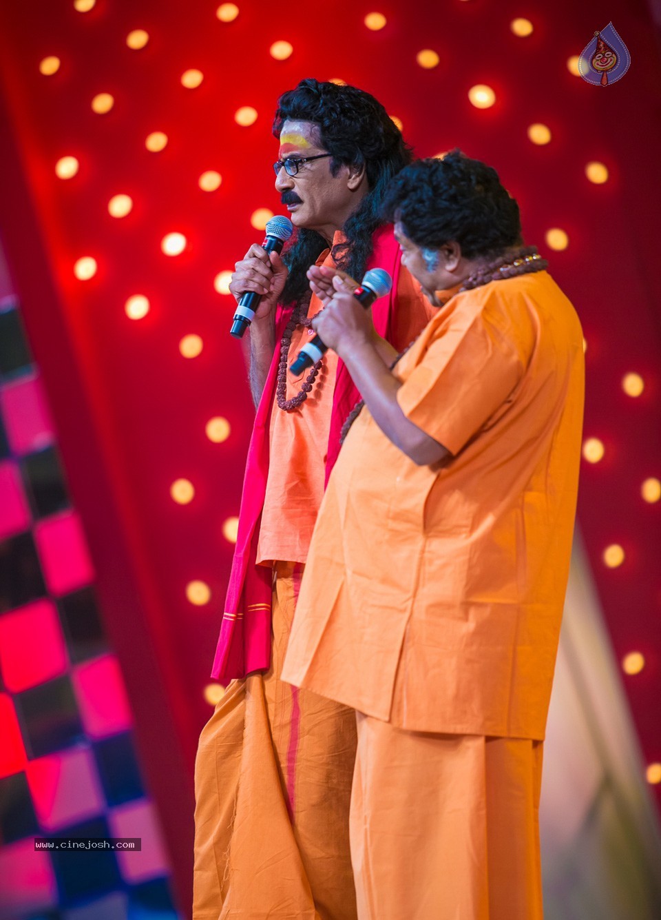 SIIMA 2013 Awards Day2 Photos 02 - 119 / 156 photos