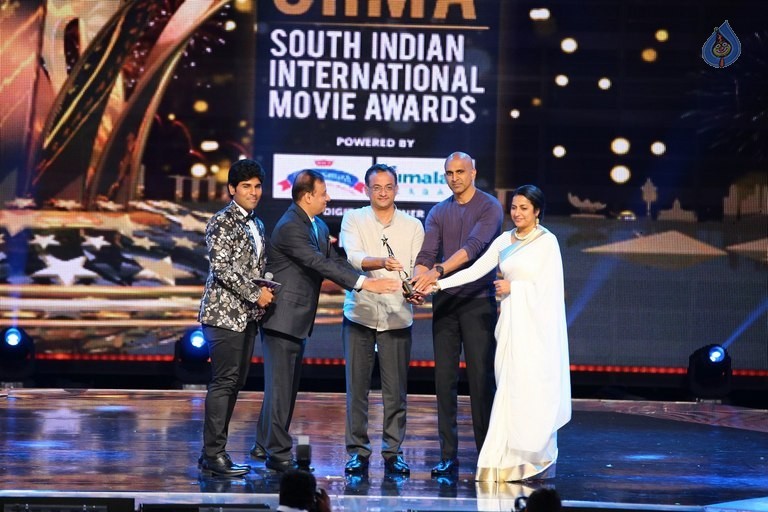 SIIMA 2016 Awards Function Photos Day 1 - 32 / 77 photos