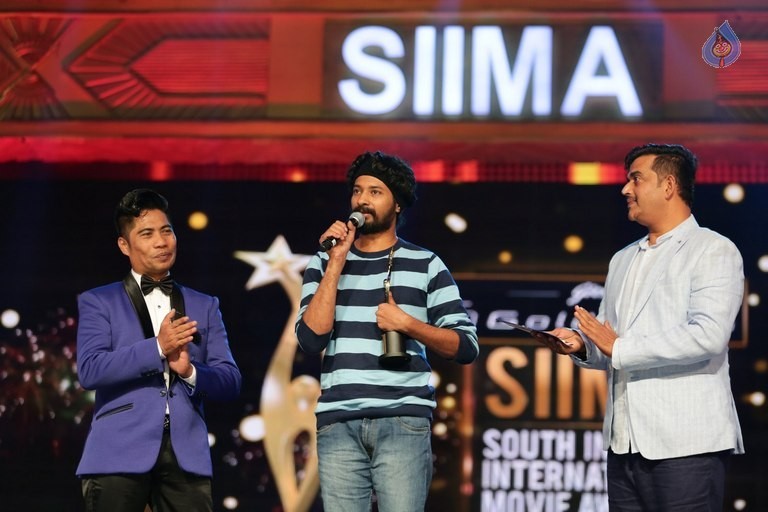 SIIMA 2016 Awards Function Photos Day 2 - 42 / 99 photos