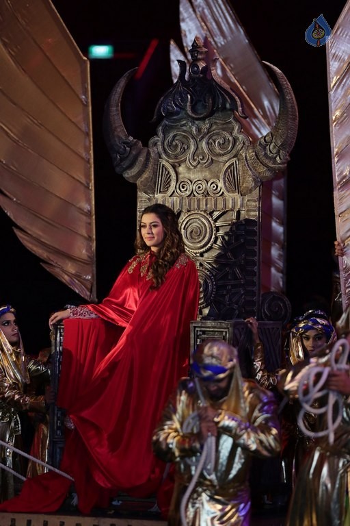 SIIMA 2016 Awards Function Photos Day 2 - 93 / 99 photos